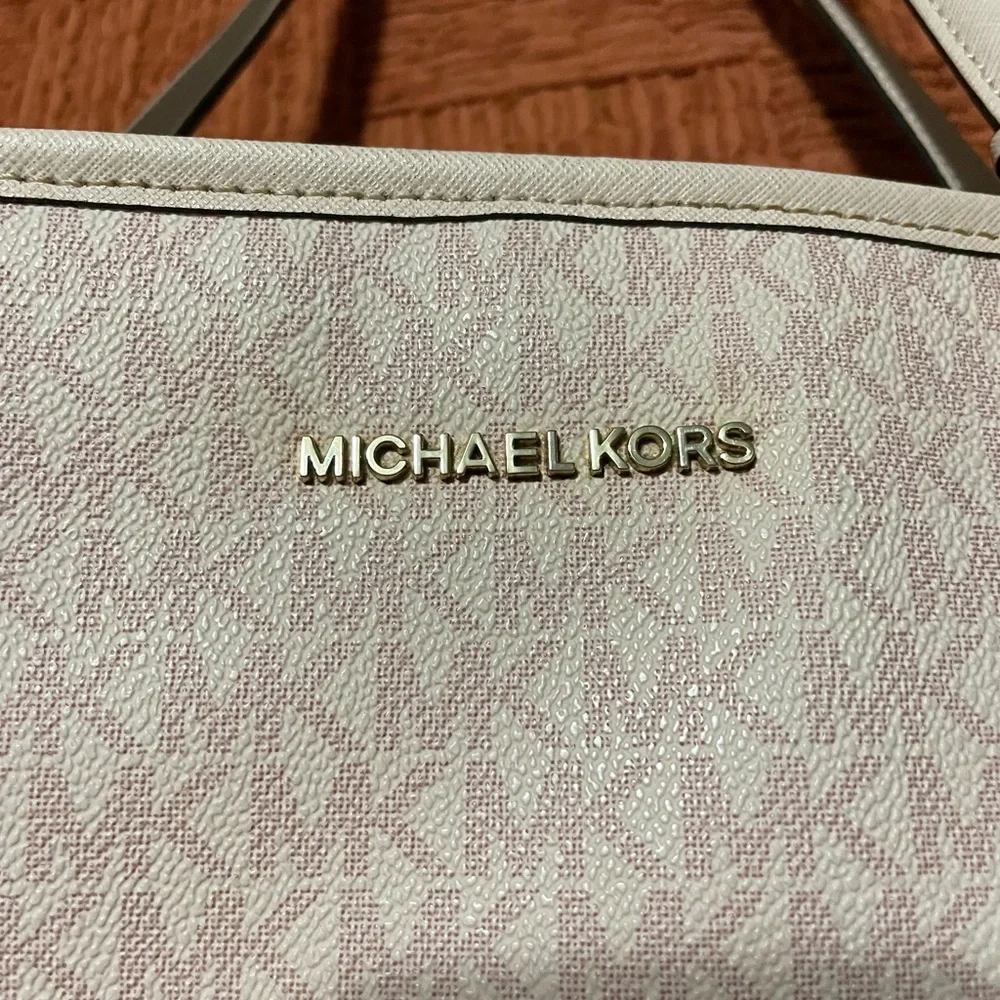 Michael Kors Cream Tote with Gold Accents - Picture 3 of 7